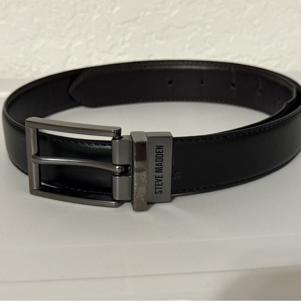 Steve Madden Black Leather Belt with Silver Buckle